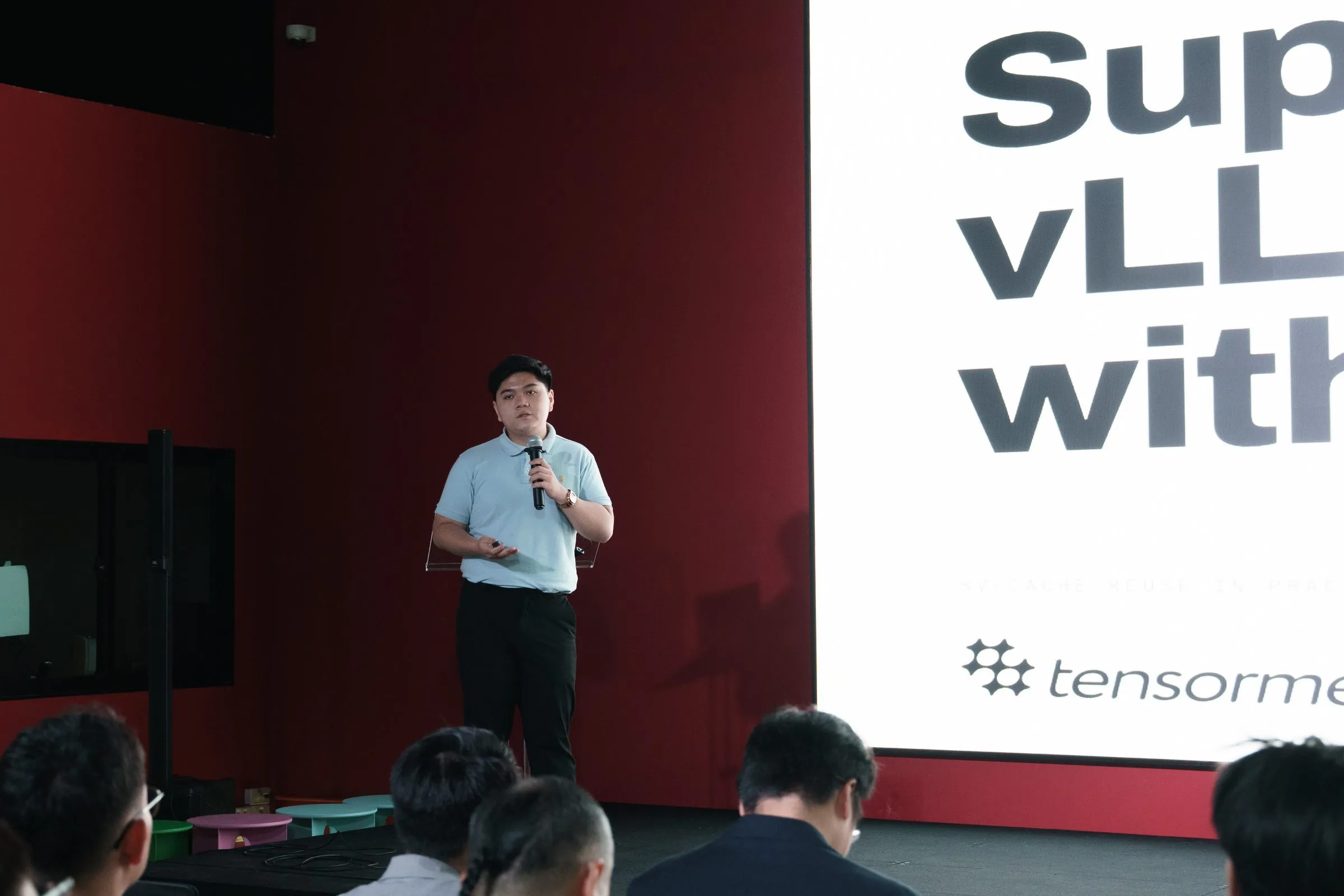 Shaw Nguyen (Tensormesh) presenting Supercharging vLLM with LMCache